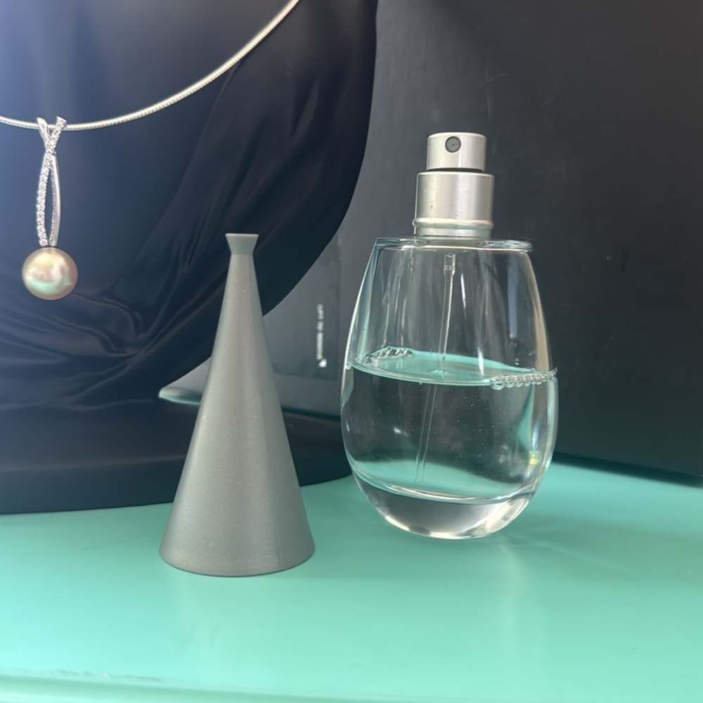 ALFRED SUNG 
Shi Perfume
Eau De Parfum - For Women 1.7fl oz half full as is - Picture 3 of 4